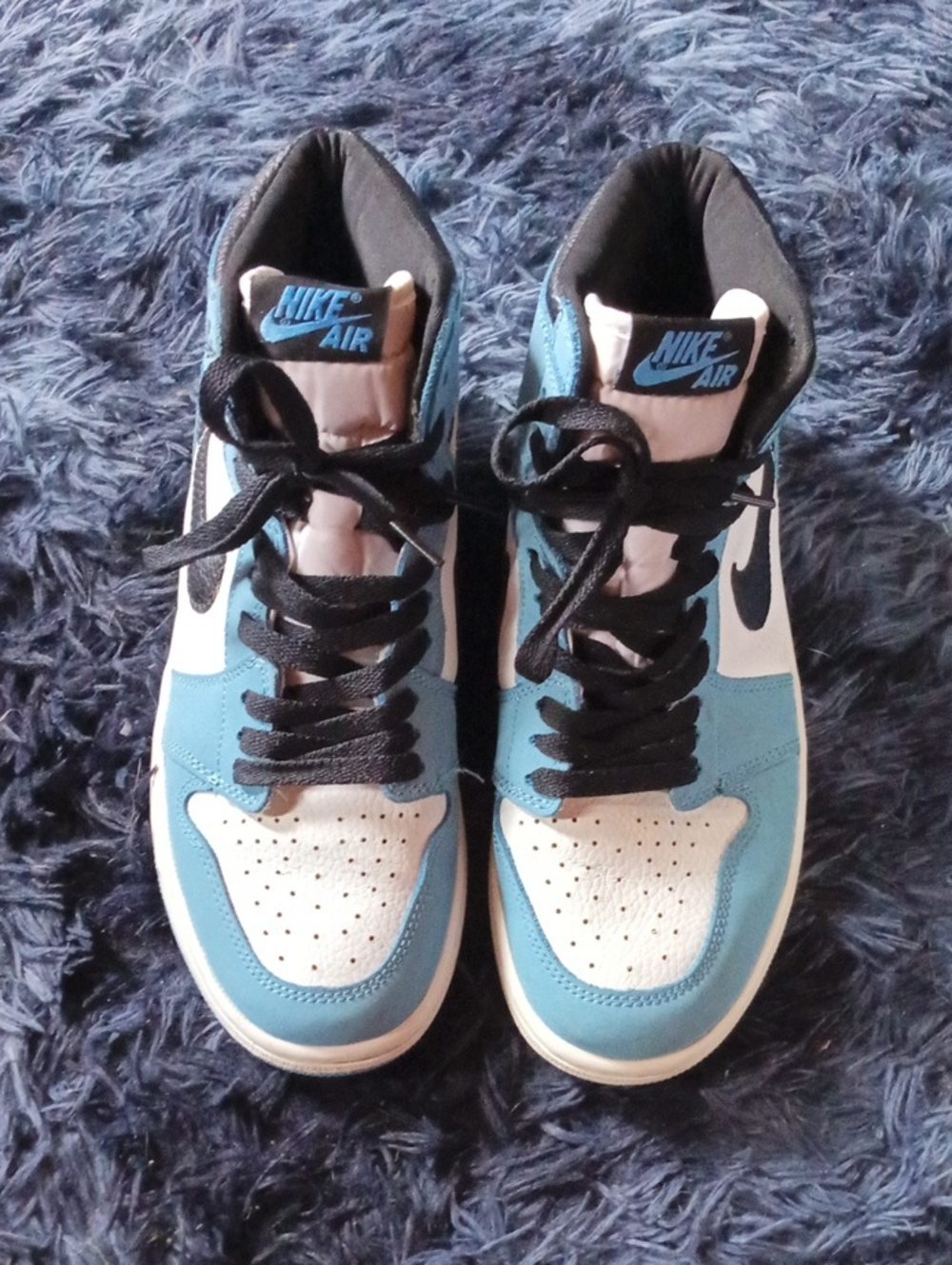 Jordan 1 Retro High OG University Blue Shoes